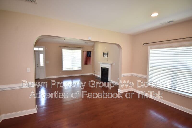 Fayetteville House: 4221 Raccoon Path