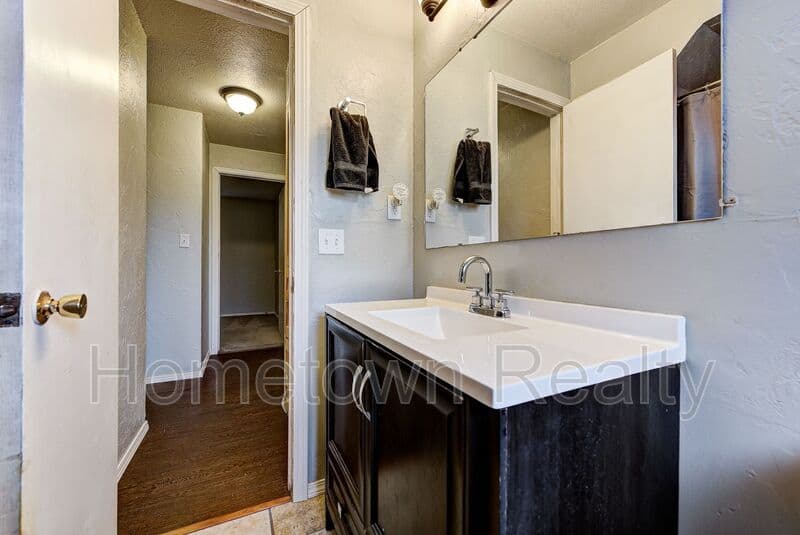 Oklahoma City House: 2817 SW 82nd Street