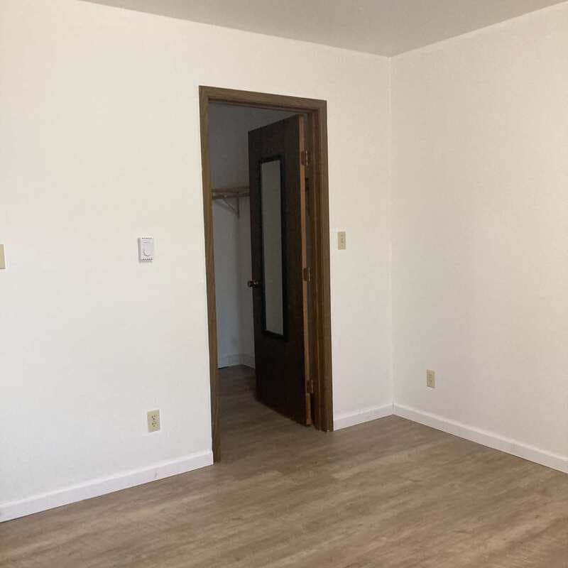Two Rivers Condo: 1818 School Street - g