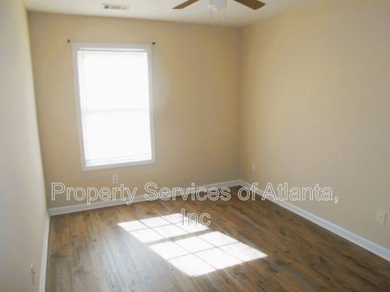Douglasville House: 7712 Autry Cir