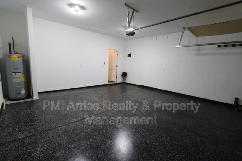 Zephyrhills House: 35552 Shade Fern La