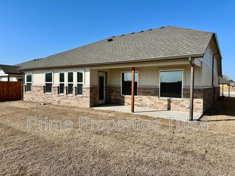 Bixby House: 13507 S. 95th Ave. E.