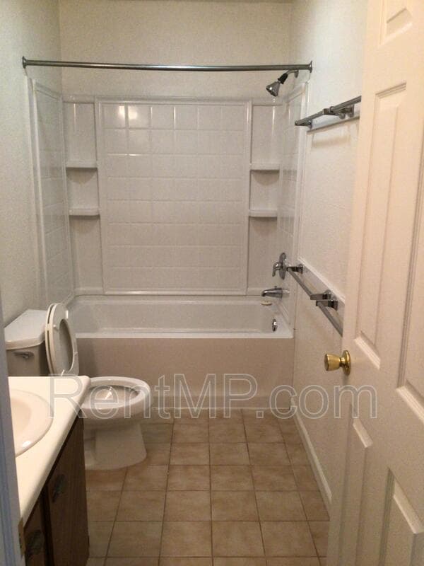 Mt Pleasant Townhome: 722 W Broomfield - Unit J01