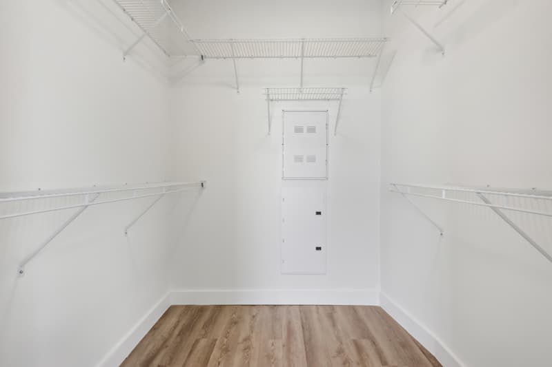 Orange Condo: 49s Day St. - 516