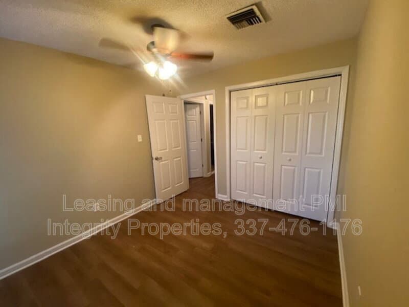 Lafayette Townhome: 25 Morning Glory Sq