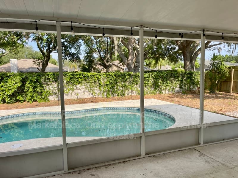 Riverview House: 9810 Sunnyoak Dr