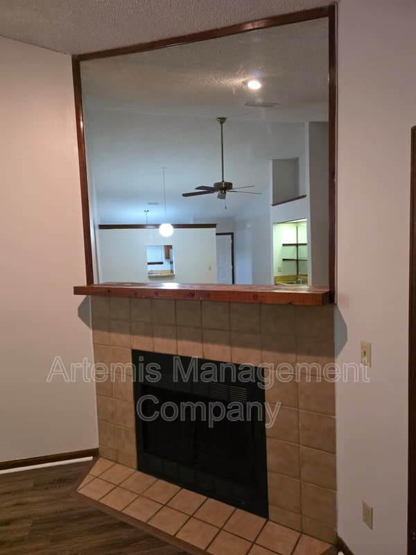 Orange Park House: 1290 Jefferson Avenue