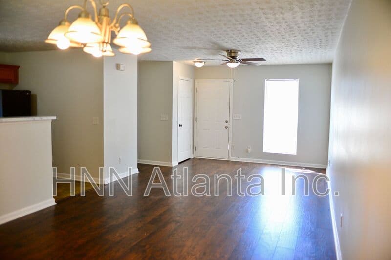 Ellenwood House: 4256 Viewpoint LN.