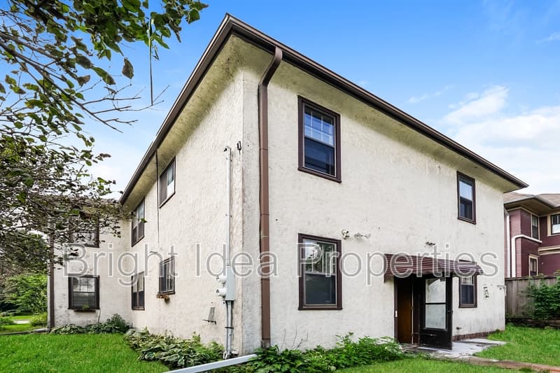 Saint Paul Condo: 969 Saint Clair Avenue - 1