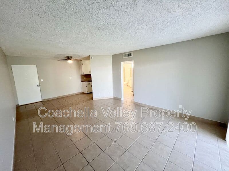 Palm Springs Condo: 2580 E Tahquitz Canyon Way
