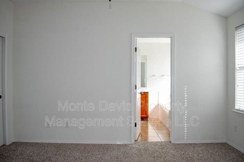 Austin House: 14213 Willow Tank Drive