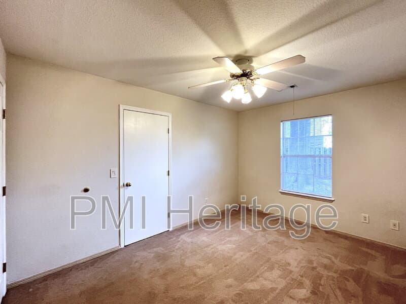 Fayetteville Condo: 886 N Daisy Ln