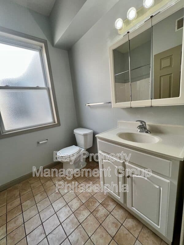 Philadelphia House: 2154 N Carlisle St