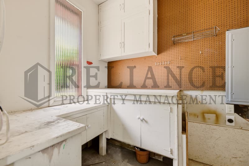 Wichita House: 9923 West Binter Lane