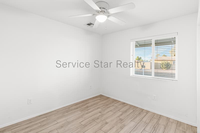 Chandler House: 1113 W Oakland St