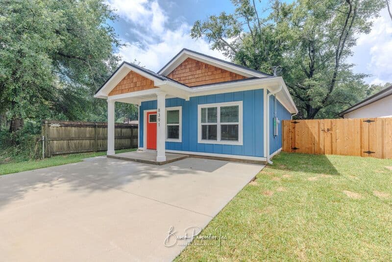 Pensacola House: 8391 Kipling St