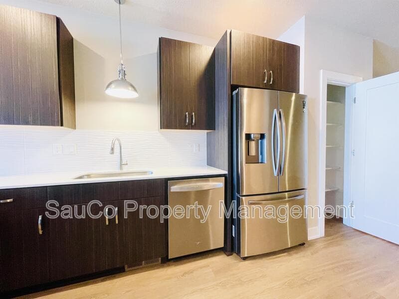 Beaverton House: 17153 SW Woodpecker Ln