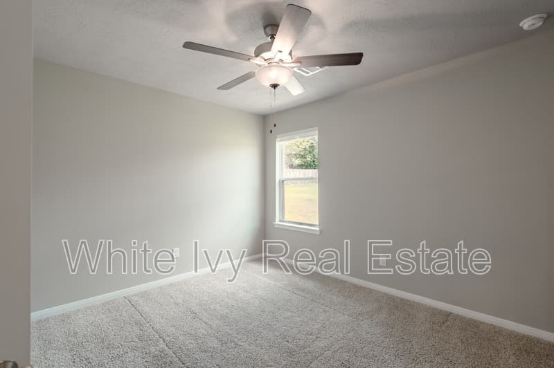Huntsville House: 3722 Sage Ln