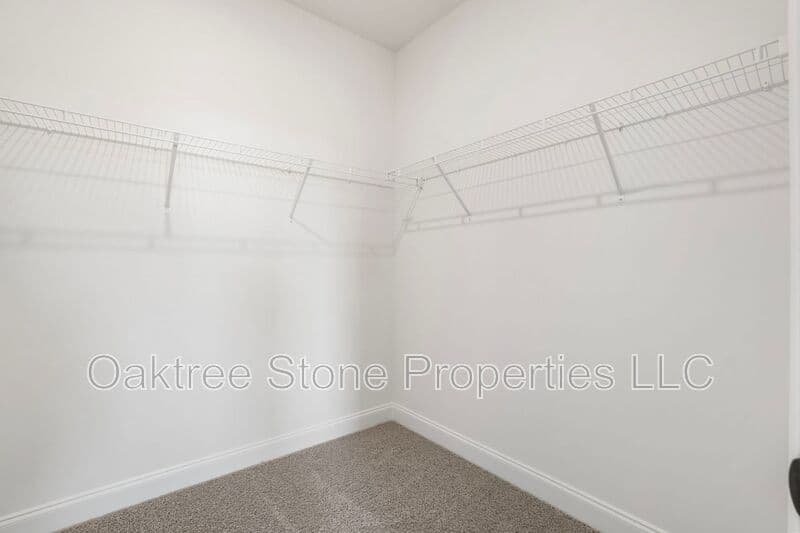 Sugar Hill House: 634 Oakleaf Grove Lane