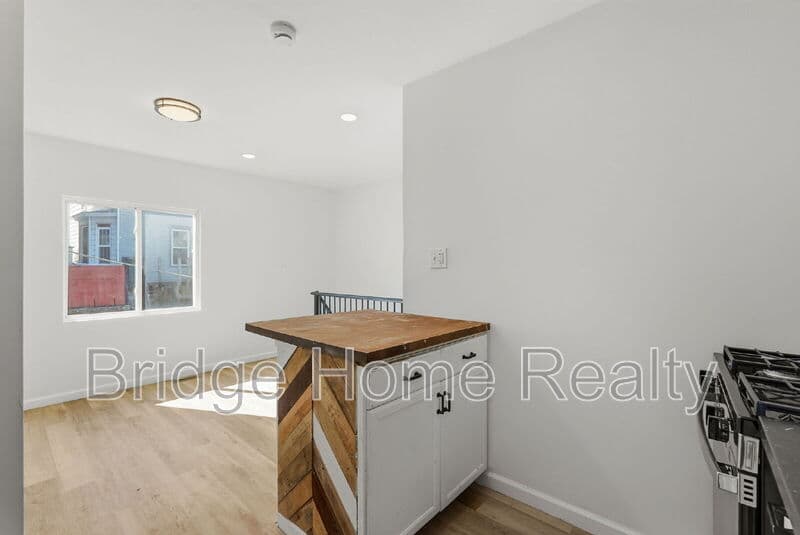 Pittsburgh Condo: 11 Maytide Street