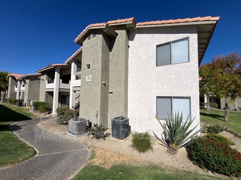 Bermuda Dunes House: 78650 Avenue 42