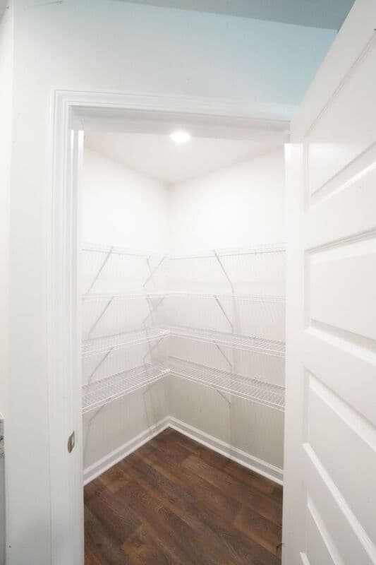 Bloomingdale House: 480 Coconut Drive