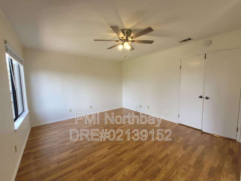 Fairfield House: 3552 Larchmont Court