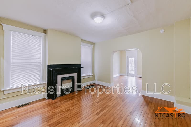 Columbus Condo: 136 E 11th Avenue