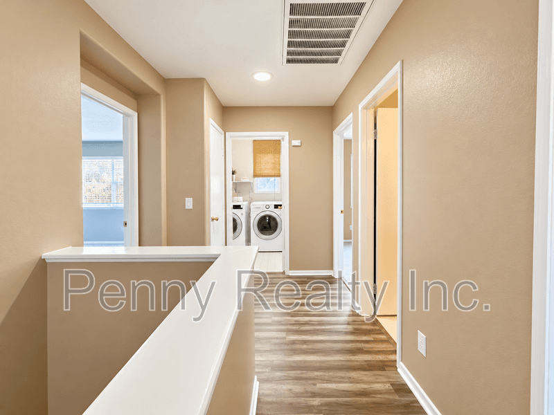 San Diego House: 4907 Wheelhouse Dr.