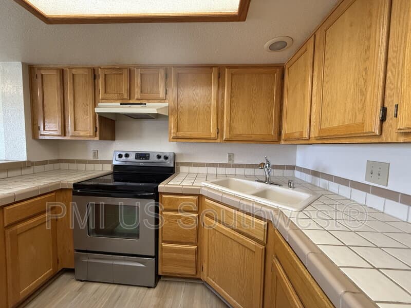 Bullhead City Condo: 1611 Highway 95