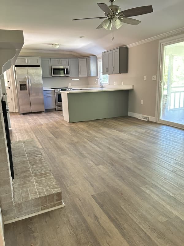 Greenville House: 105 Spring Valley Road