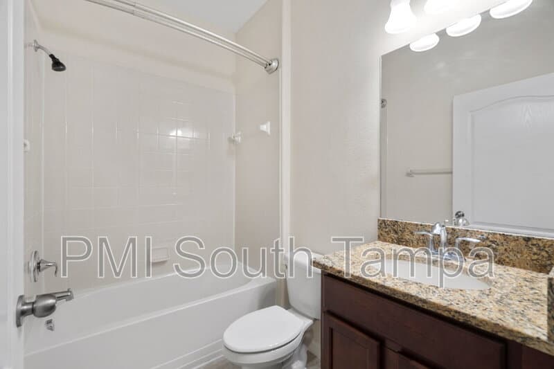 Hudson House: 13740 Newport Shores Dr
