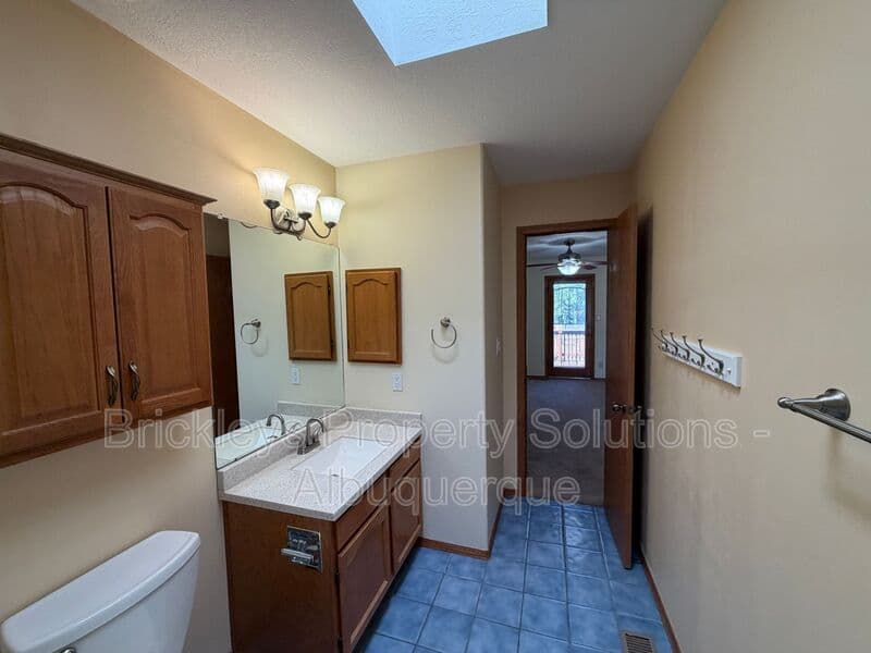 Albuquerque House: 9600 Allande Rd NE