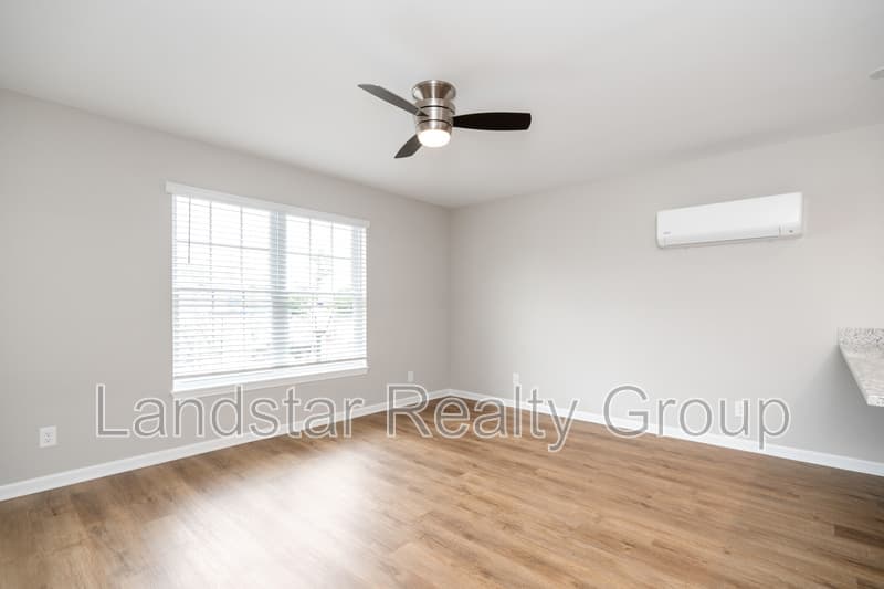 Louisville Condo: 7312 Tiger Way