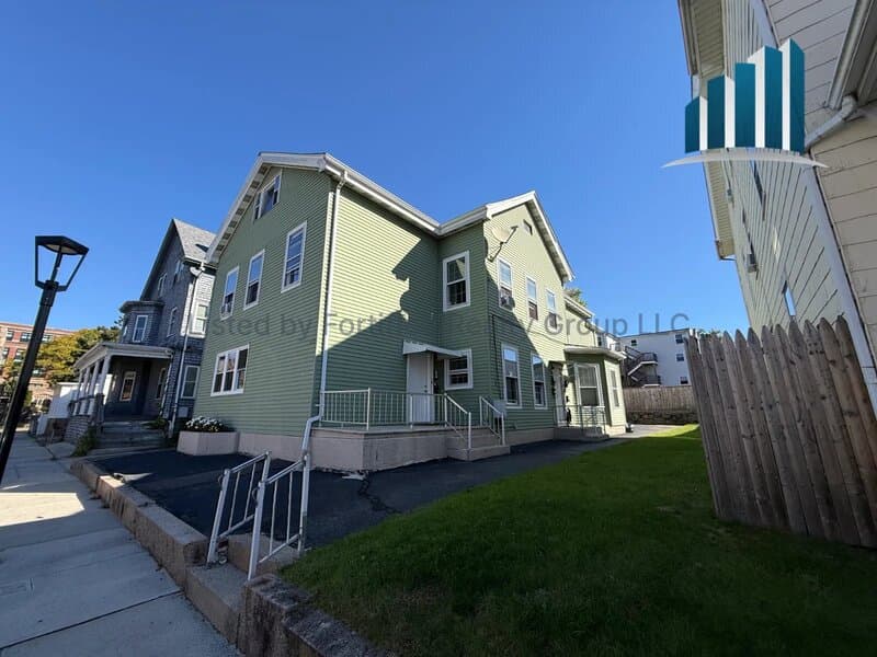 Fall River Condo: 219 Purchase St
