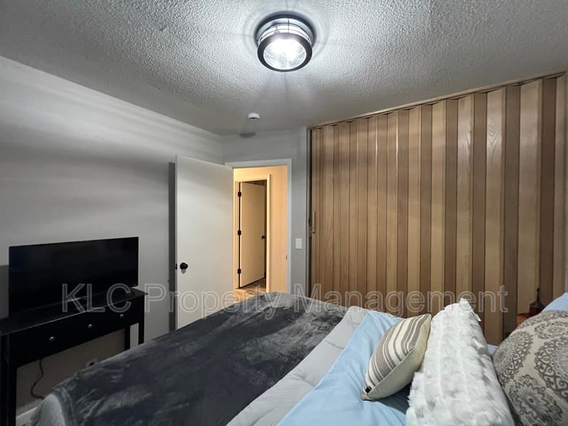 Des Moines House: 3805 Maquoketa Drive