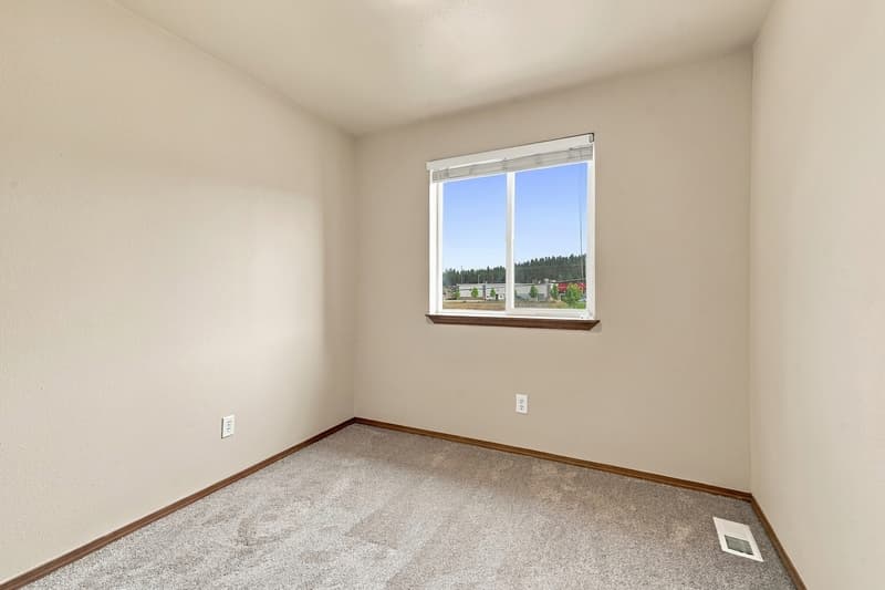 Post Falls House: 800 North Regal Court