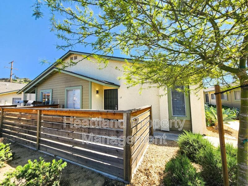 El Cajon Condo: 800 South Anza St.