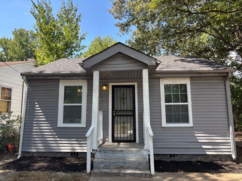 Memphis House: 2887 Woodlawn Terrace