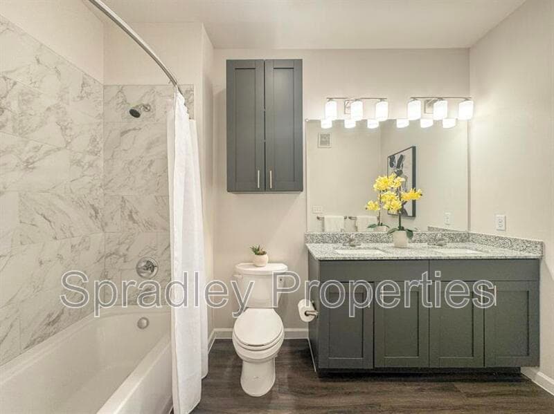 Belton Condo: 710 Shine St