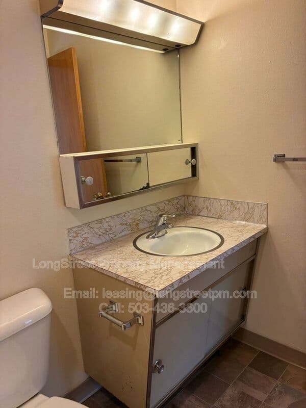 Corvallis Condo: 329 SW 10th Street