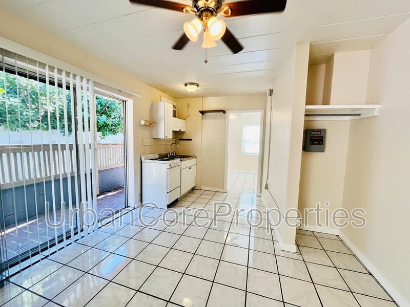 St. Petersburg Condo: 1023 Locust St NE