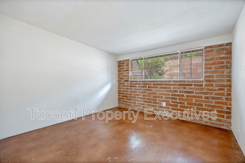 Tucson Condo: 45 East Alturas Street