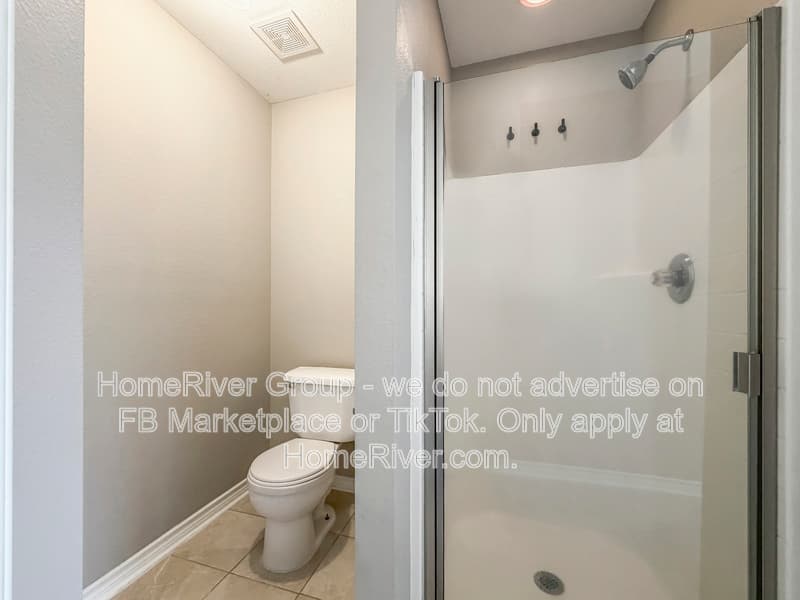Anna House: 313 Charleston Dr