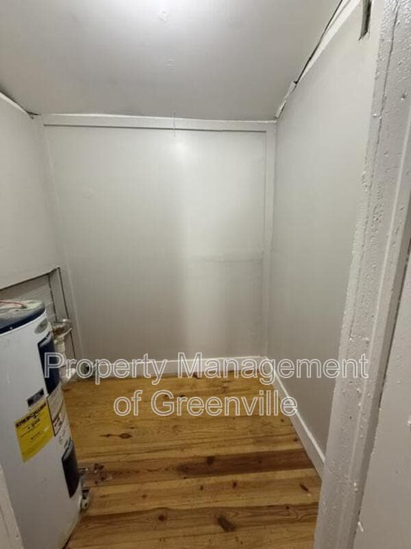 Greenville House: 33 6th Street