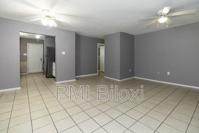 Biloxi House: 198 Keller Avenue