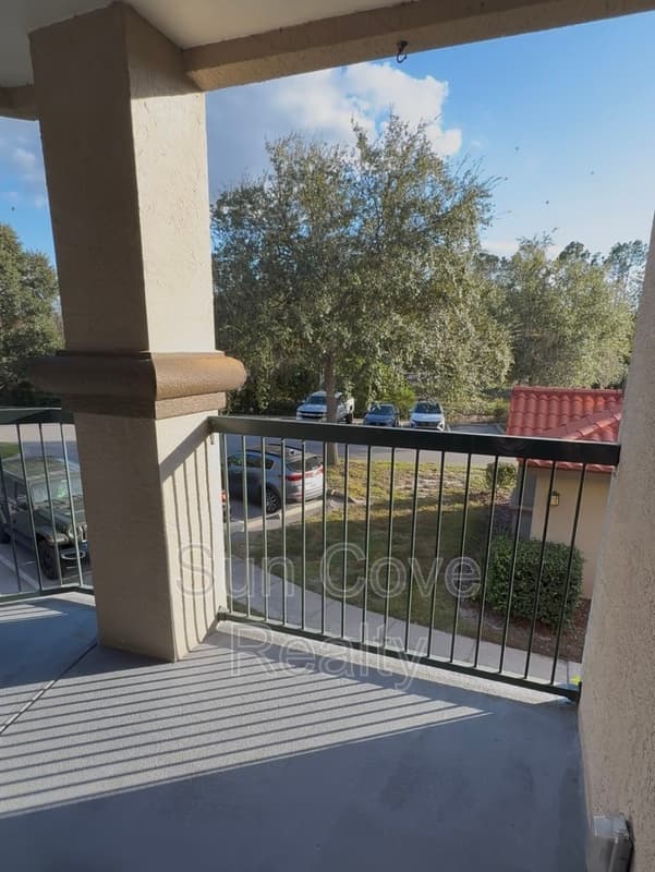Lutz Condo: 4201 Woodstorks Walk Way