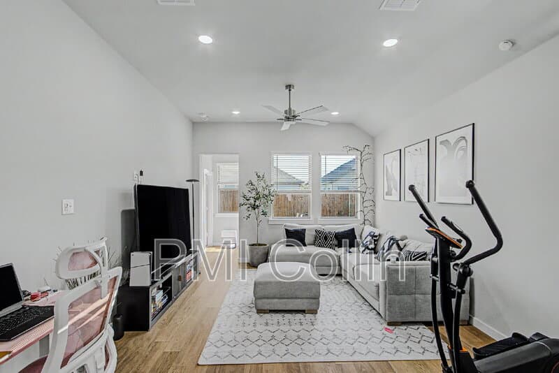 McKinney House: 415 Travine Drive