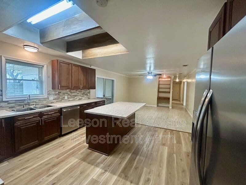Bossier City House: 2320 Melrose Ave