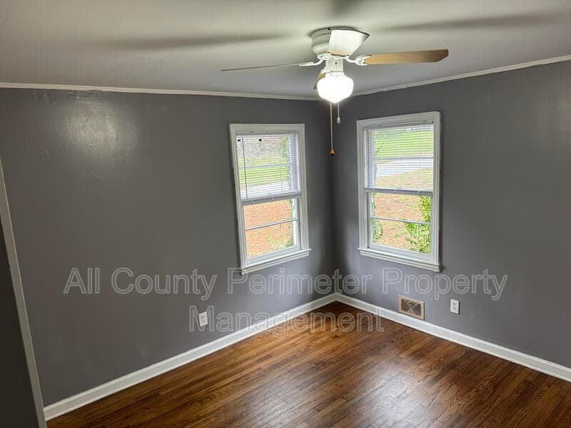 Macon House: 2759 Ellenwood Circle